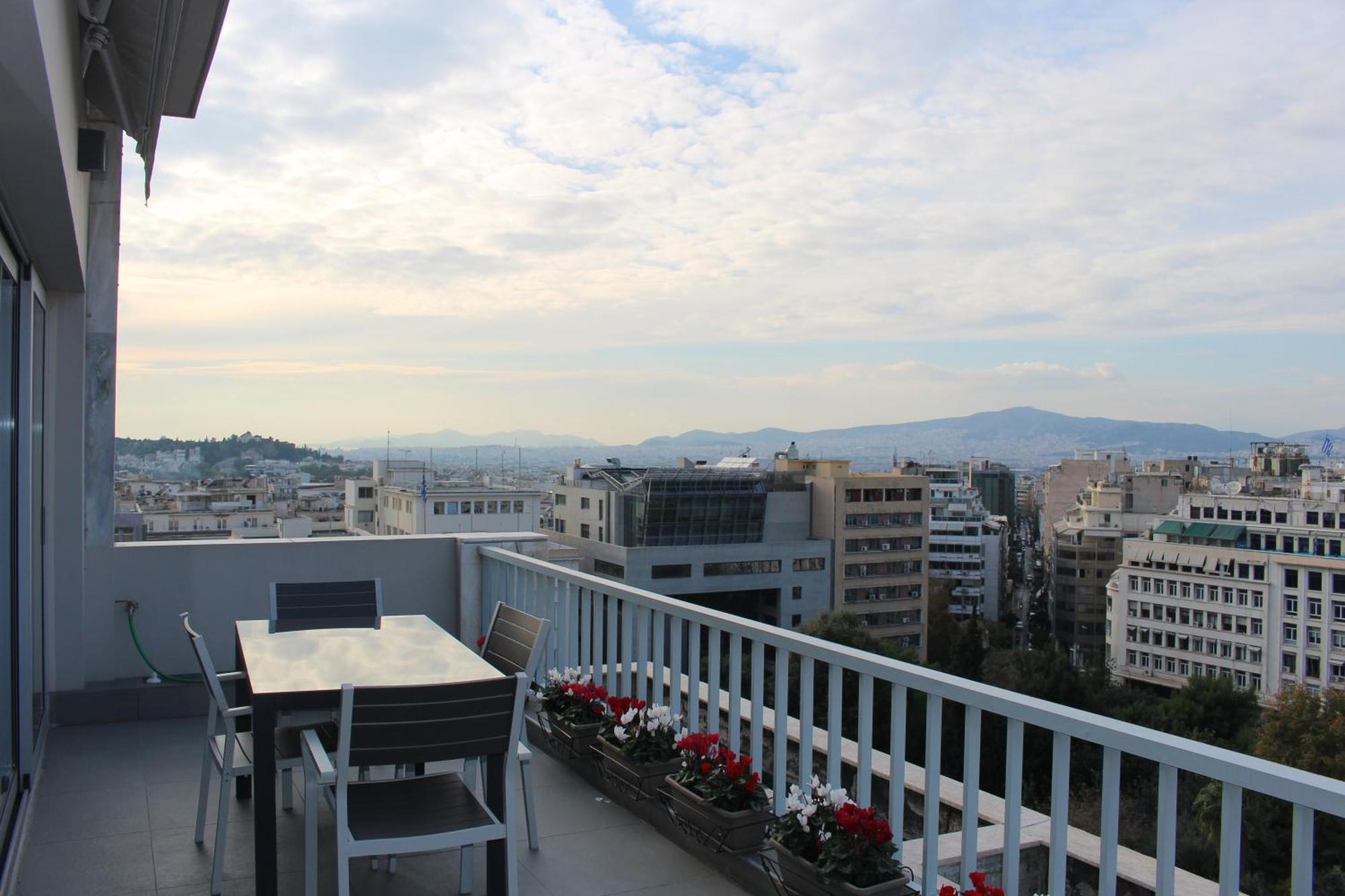 Central Athens Loft Bagian luar foto